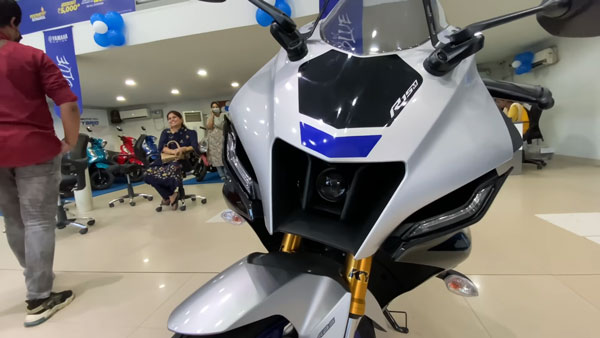 ದೇಶಾದ್ಯಂತ ಶುರುವಾಯ್ತು ಹೊಸ Yamaha R15 V4 ಹಾಗೂ R15 M ಬೈಕುಗಳ ವಿತರಣೆ