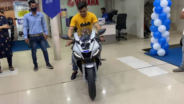 ದೇಶಾದ್ಯಂತ ಶುರುವಾಯ್ತು ಹೊಸ Yamaha R15 V4 ಹಾಗೂ R15 M ಬೈಕುಗಳ ವಿತರಣೆ