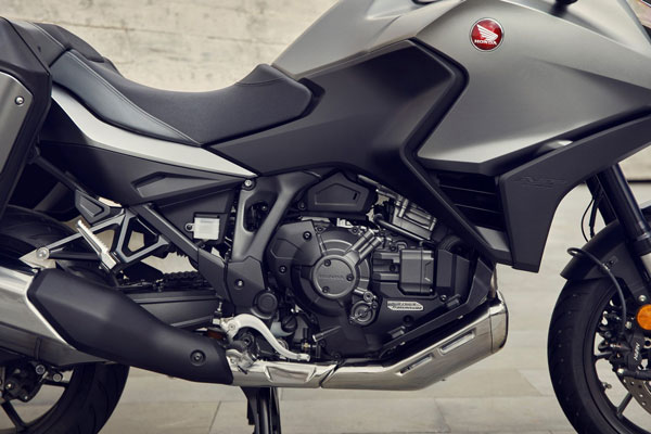 ಹೊಸ ಫೀಚರ್ಸ್ಗಳೊಂದಿಗೆ ಅನಾವರಣಗೊಂಡ Honda NT1100 ಸ್ಪೋರ್ಟ್ಸ್ ಟೂರರ್ ಬೈಕ್