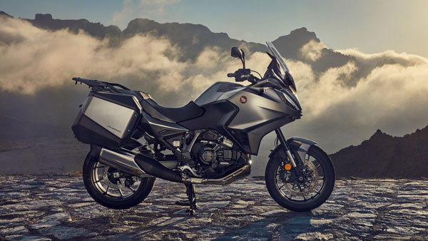 ಹೊಸ ಫೀಚರ್ಸ್ಗಳೊಂದಿಗೆ ಅನಾವರಣಗೊಂಡ Honda NT1100 ಸ್ಪೋರ್ಟ್ಸ್ ಟೂರರ್ ಬೈಕ್