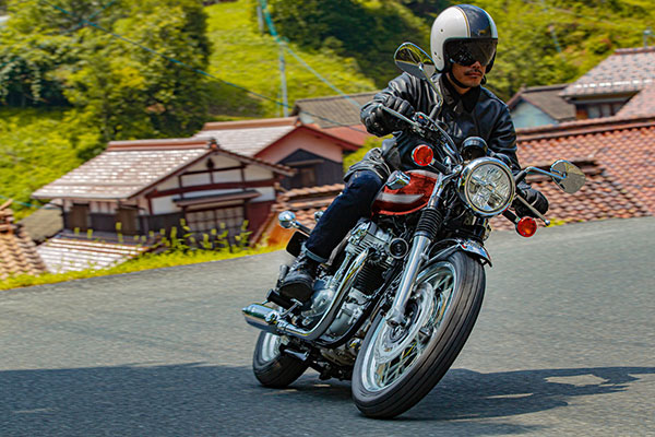ಆಕರ್ಷಕ ವಿನ್ಯಾಸದಲ್ಲಿ ಅನಾವರಣಗೊಂಡ 2022ರ Kawasaki W800 ಬೈಕ್