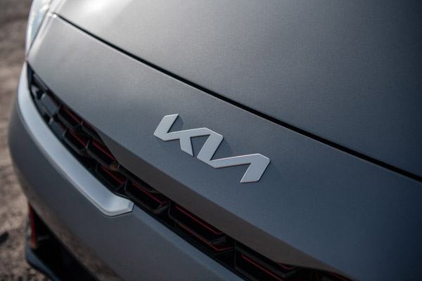 ಆಕರ್ಷಕ ವಿನ್ಯಾಸದಲ್ಲಿ ಅನಾವರಣಗೊಂದ ಹೊಸ Kia Forte ಕಾರು