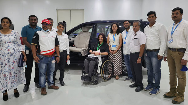 XUV 700 ಎಸ್ಯುವಿಯಲ್ಲಿ ವಿಶೇಷ ಆಸನ ಅಳವಡಿಸಿದ Mahindra