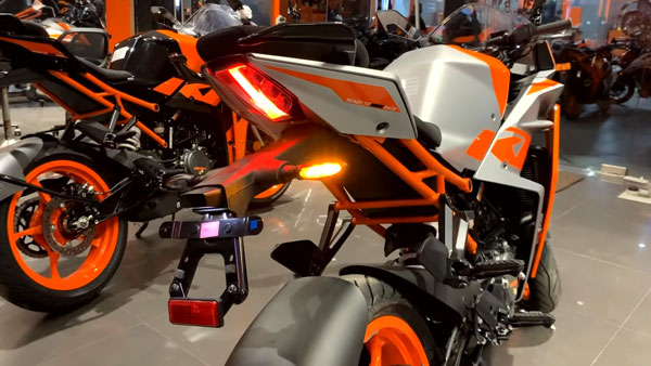 ಡೀಲರ್ ಬಳಿ ಕಾಣಿಸಿಕೊಂಡ ಹೊಸ KTM RC 200 ಬೈಕ್