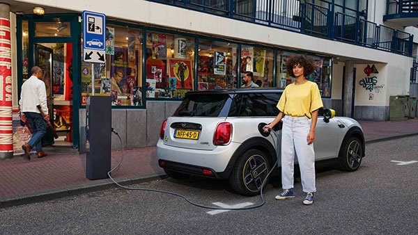 ಹೊಸ Mini Cooper SE ಎಲೆಕ್ಟ್ರಿಕ್ ಕಾರು ಖರೀದಿಗೆ ಬುಕ್ಕಿಂಗ್ ಆರಂಭ