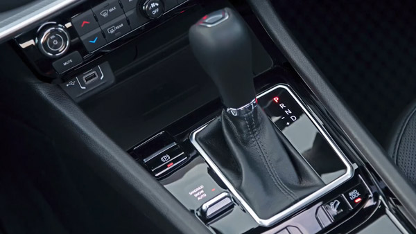 ಭಾರತದಲ್ಲಿ ಬೆಲೆ ಏರಿಕೆ ಪಡೆದುಕೊಂಡ Jeep Compass ಎಸ್ಯುವಿ