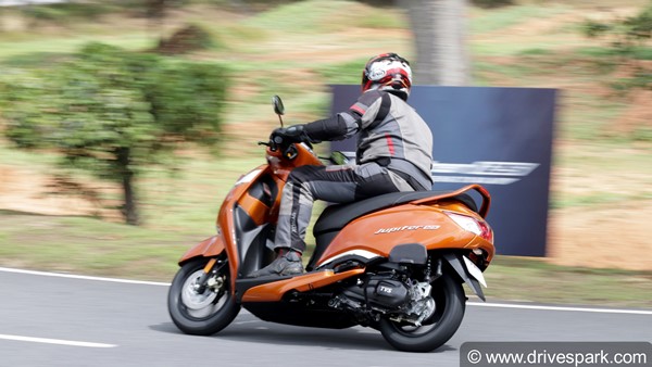 ಹೊಸ ಫೀಚರ್ಸ್, ಬಲಿಷ್ಠ ಎಂಜಿನ್ ಆಯ್ಕೆ ಹೊಂದಿರುವ TVS Jupiter 125 ಸ್ಕೂಟರ್ ಬಿಡುಗಡೆ