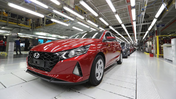 ವಿವಿಧ ಕಾರುಗಳ ಮೇಲೆ ಆಕರ್ಷಕ ಡಿಸ್ಕೌಂಟ್ ಘೋಷಣೆ ಮಾಡಿದ Hyundai