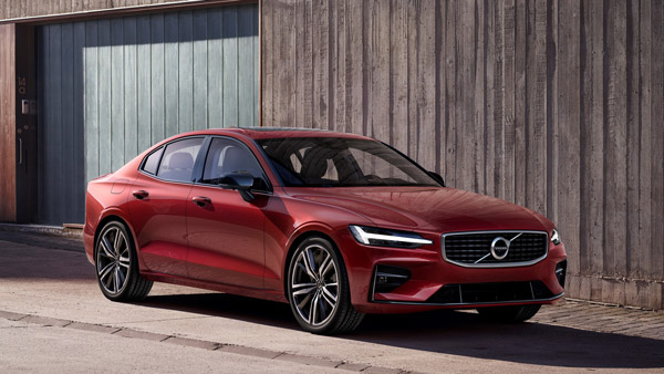 ಸುಮಾರು ನಾಲ್ಕು ಲಕ್ಷ ಕಾರುಗಳನ್ನು ರಿಕಾಲ್ ಮಾಡಿದ Volvo