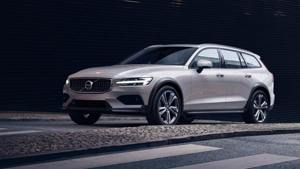 ಸುಮಾರು ನಾಲ್ಕು ಲಕ್ಷ ಕಾರುಗಳನ್ನು ರಿಕಾಲ್ ಮಾಡಿದ Volvo
