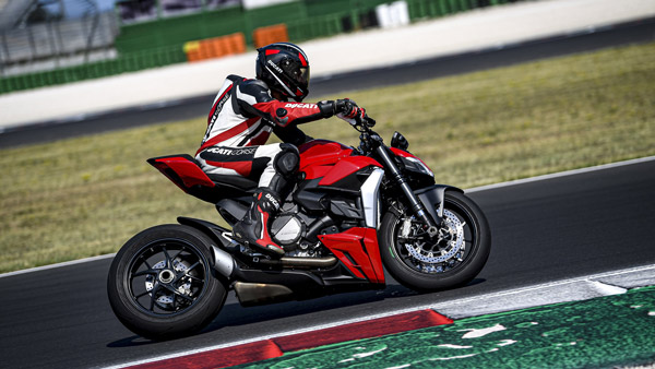 ಅತ್ಯಾಧುನಿಕ ಫೀಚರ್ಸ್ಗಳೊಂದಿಗೆ ಅನಾವರಣಗೊಂಡ ಹೊಸ Ducati Streetfighter V2 ಬೈಕ್