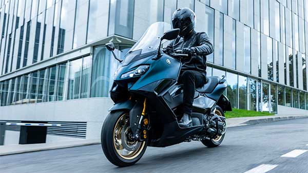ಸ್ಪೋರ್ಟಿ ಲುಕ್ನಲ್ಲಿ ಅನಾವರಣಗೊಂಡ 2022ರ Yamaha TMax ಸ್ಕೂಟರ್