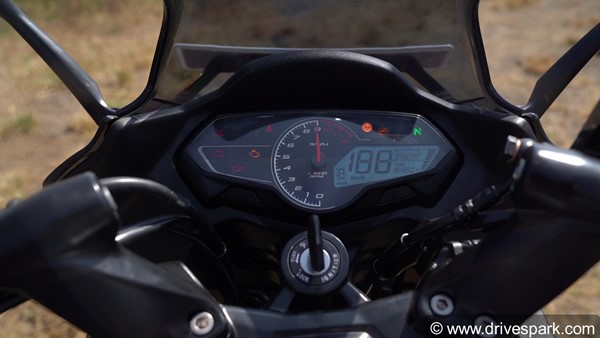 ಬಜಾಜ್ ಪಲ್ಸರ್ ಎಫ್250 ಫಸ್ಟ್ ರೈಡ್ ರಿವ್ಯೂ!