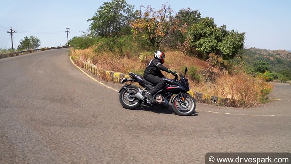 ಬಜಾಜ್ ಪಲ್ಸರ್ ಎಫ್250 ಫಸ್ಟ್ ರೈಡ್ ರಿವ್ಯೂ!