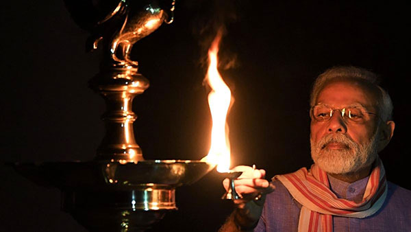 ಹರ್ಕ್ಯುಲಸ್ ಸಿ 130ಜೆ ಮಿಲಿಟರಿ ವಿಮಾನದ ಮೂಲಕ ಎಕ್ಸ್ಪ್ರೆಸ್ವೇಗೆ ಬಂದಿಳಿದ ಪ್ರಧಾನಿ