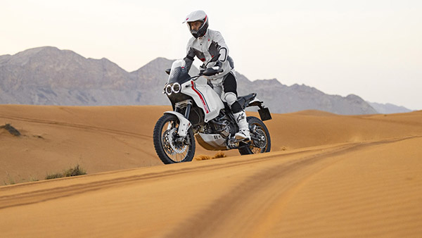 ಆಕರ್ಷಕ ವಿನ್ಯಾಸದಲ್ಲಿ ಅನಾವರಣಗೊಂಡ ಹೊಸ Ducati DesertX ಬೈಕ್
