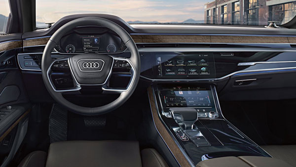 ದುಬಾರಿ ಬೆಲೆಯ Audi A8 L ಕಾರು ಖರೀದಿಸಿದ ನಟಿ ಕಿಯಾರಾ ಅಡ್ವಾನಿ