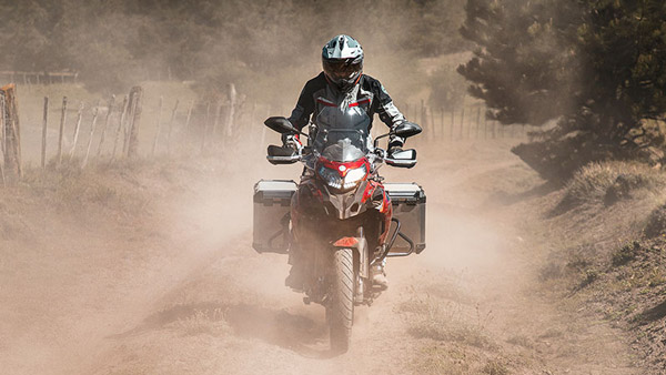 ಹೊಸ ಬಣ್ಣದ ಆಯ್ಕೆಯಲ್ಲಿ Benelli TRK 502X ಬೈಕ್ ಬಿಡುಗಡೆ