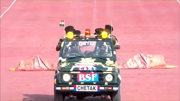2 ನಿಮಿಷಗಳಲ್ಲಿ ಮಾರುತಿ ಜಿಪ್ಸಿಯನ್ನು ಬೇರ್ಪಡಿಸಿ ಮರು ಜೋಡಣೆ ಮಾಡಿದ ಬಿಎಸ್ಎಫ್ ಯೋಧರು