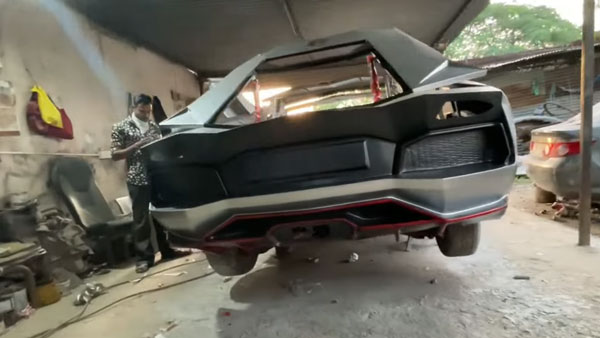 Lamborghini ಕಾರಿನಂತೆ ಮಾಡಿಫೈಗೊಂಡ Honda Civic ಕಾರು