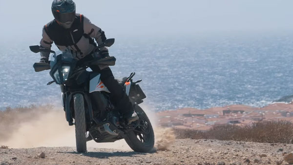 ನಮ್ಮ ಬೆಂಗಳೂರಿನಲ್ಲಿ ಹೊಸ ಮೈಲಿಗಲ್ಲು ಸೃಷ್ಟಿಸಿದ KTM 390 Adventure ಬೈಕ್