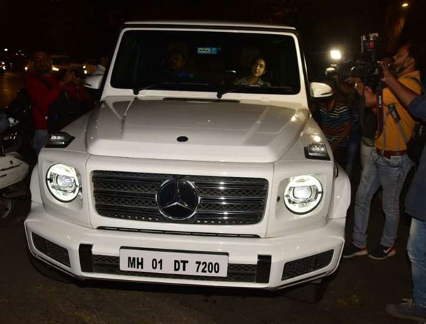 ಈ ವರ್ಷ ಬಾಲಿವುಡ್ ಸ್ಟಾರ್ಗಳು ಖರೀದಿಸಿದ ಅತಿ ದುಬಾರಿ ಬೆಲೆಯ ಐಷಾರಾಮಿ ಕಾರುಗಳಿವು..