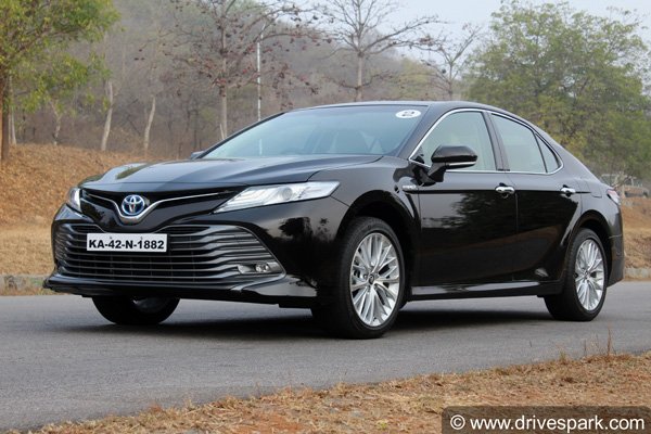ಡಿಸೆಂಬರ್ ತಿಂಗಳಲ್ಲಿ ಕಾರು ಖರೀದಿಸುವವರಿಗೆ Toyota ನೀಡುತ್ತಿದೆ ಭರ್ಜರಿ ಆಫರ್