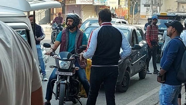 ನಕಲಿ ನಂಬರ್ ಪ್ಲೇಟ್ ಬಳಕೆ: ವಿಕ್ಕಿ ಕೌಶಲ್, ಸಾರಾ ಅಲಿ ಖಾನ್ ವಿರುದ್ಧ ದೂರು ದಾಖಲಾದ ಪ್ರಕರಣಕ್ಕೆ ಟ್ವಿಸ್ಟ್