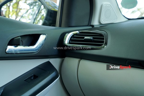 ಹೆಚ್ಚಿನ ಮೈಲೇಜ್, ಆಕರ್ಷಕ ವಿನ್ಯಾಸದ Tata Tiago i-CNG ರಿವ್ಯೂ