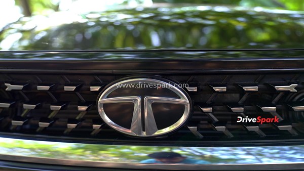 ಹೆಚ್ಚಿನ ಮೈಲೇಜ್, ಆಕರ್ಷಕ ವಿನ್ಯಾಸದ Tata Tiago i-CNG ರಿವ್ಯೂ