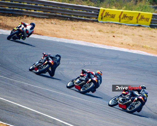 ರಾಯಲ್ ಎನ್ಫೀಲ್ಡ್ ಕಾಂಟಿನೆಂಟಲ್ GT-R650 & GT ಕಪ್: ಮತ್ತೆ ಬಂದಿದೆ ರಾಯಲ್ ಎನ್ಫೀಲ್ಡ್ ರೆಟ್ರೊ ರೇಸಿಂಗ್