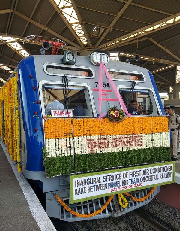 ರೈಲು ಡಿಕ್ಕಿ ನಿಯಂತ್ರಣಾ ವ್ಯವಸ್ಥೆಯ 'ಕವಚ್' ತಂತ್ರಜ್ಞಾನಕ್ಕೆ ಗ್ರೀನ್ ಸಿಗ್ನಲ್