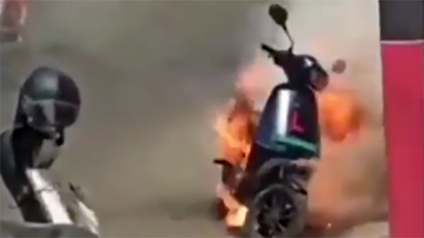 ಇವಿ ಸ್ಕೂಟರ್ಗಳ ಸ್ಫೋಟಕ್ಕೆ ಕಾರಣವೇನು?: ಲಿಥಿಯಂ-ಐಯಾನ್ ಬ್ಯಾಟರಿಗಳು ಎಷ್ಟು ಸೇಫ್!