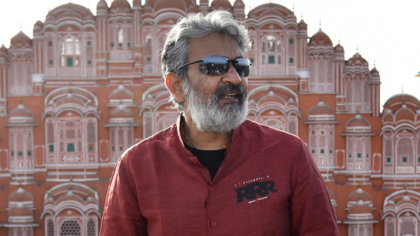 ವೋಲ್ವೋ xc40 ಕಾರನ್ನು ಖರೀಸಿದ RRR ಸಿನಿಮಾ ನಿರ್ದೇಶಕ ಎಸ್ಎಸ್ ರಾಜಮೌಳಿ