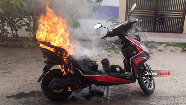 ಮತ್ತೊಂದು ಇವಿ ಸ್ಕೂಟರ್ ಬೆಂಕಿ ಅವಘಡ: ಪ್ರಾಣಾಪಾಯದಿಂದ ಪಾರಾದ ವಾಹನ ಮಾಲೀಕ