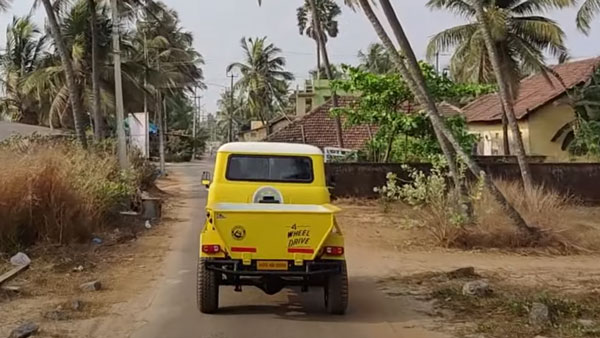 ಆಕರ್ಷಕವಾಗಿ ಮಾಡಿಫೈಗೊಂಡು ವಿಂಟೇಜ್ ಲುಕ್ನಲ್ಲಿ ಮಿಂಚುತ್ತಿದೆ ಹಳೆಯ ಮಹೀಂದ್ರಾ FJ-460 DX ಪಿಕ್ಅಪ್ ಟ್ರಕ್
