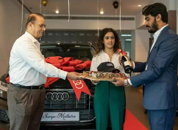 ದುಬಾರಿ ಬೆಲೆಯ ಆಡಿ ಕ್ಯೂ8 ಎಸ್ಯುವಿ ಖರೀದಿಸಿದ ದಂಗಲ್ ನಟಿ ಸನ್ಯಾ ಮಲ್ಹೋತ್ರಾ