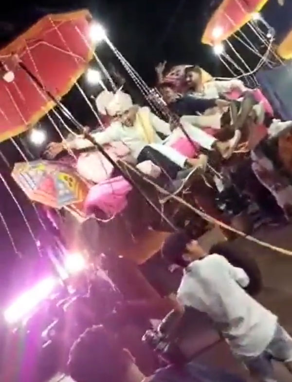 ಮದುವೆ ಮೆರವಣಿಗೆಗೆ ಬುಲ್ಡೋಜರ್ ಬಳಿಸಿದ ವರ: ಪೊಲೀಸರ ಅಥಿತಿಯಾದ ಚಾಲಕ