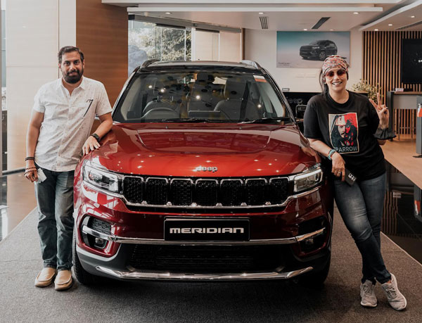 ಪತಿಯ ಹುಟ್ಟುಹಬ್ಬಕ್ಕೆ ದುಬಾರಿ ಬೆಲೆಯ ಕಾರು ಗಿಫ್ಟ್ ನೀಡಿದ ಜನಪ್ರಿಯ ನಟಿ