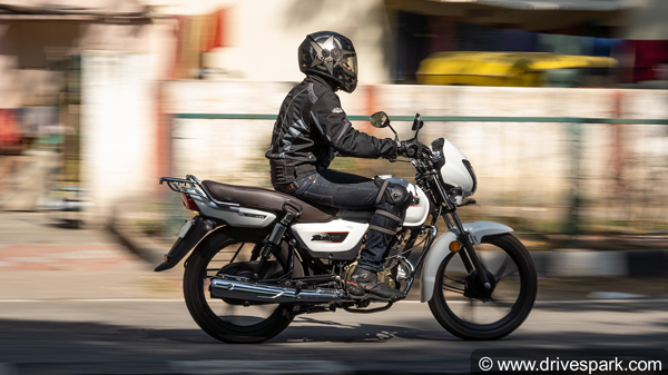 ಹೊಸ ಫೀಚರ್ನೊಂದಿಗೆ ಟಿವಿಎಸ್ ರೇಡಿಯಾನ್ ಬೈಕ್ ಬಿಡುಗಡೆ