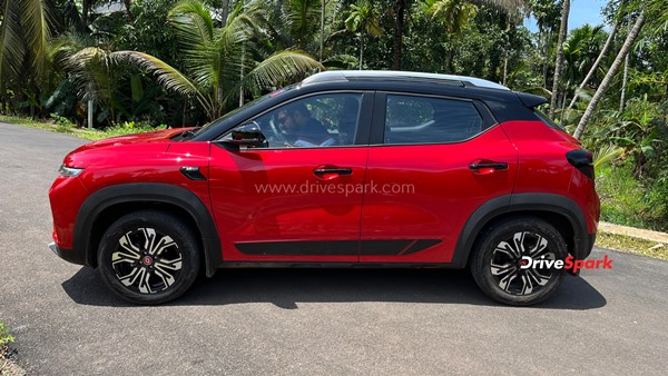 ಆಕರ್ಷಕ ವಿನ್ಯಾಸದ 2022ರ ರೆನಾಲ್ಟ್ ಕಿಗರ್ ಕಾರಿನ ರಿವ್ಯೂ