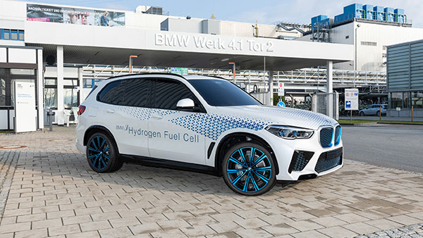 ಟೊಯೋಟಾ-BMW ಪಾಲುದಾರಿಕೆಯಲ್ಲಿ ತಯಾರಾಗಲಿದೆ 500 ಕಿ.ಮೀ ಮೈಲೇಜಿನ ಹೈಡ್ರೋಜನ್ ಕಾರು