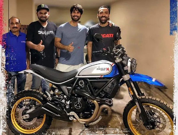 ರೂ.14 ಲಕ್ಷ ಬೆಲೆಯ ಡುಕಾಟಿ ಸ್ಕ್ರ್ಯಾಂಬ್ಲರ್ ಡೆಸರ್ಟ್ ಸ್ಲೆಡ್ ಬೈಕ್ ಖರೀದಿಸಿದ ನಟ