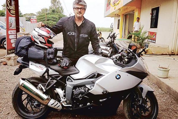 ರೋಡ್ ಟ್ರಿಪ್ ತೆರಳಿದ್ದ ಕನ್ನಡಿಗನಿಗೆ ಬೈಕ್ ರಿಪೇರಿ ಮಾಡಿಕೊಟ್ಟು ಮಾನವೀಯತೆ ಮೆರೆದ ನಟ ಅಜಿತ್