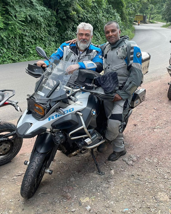 ರೋಡ್ ಟ್ರಿಪ್ ತೆರಳಿದ್ದ ಕನ್ನಡಿಗನಿಗೆ ಬೈಕ್ ರಿಪೇರಿ ಮಾಡಿಕೊಟ್ಟು ಮಾನವೀಯತೆ ಮೆರೆದ ನಟ ಅಜಿತ್