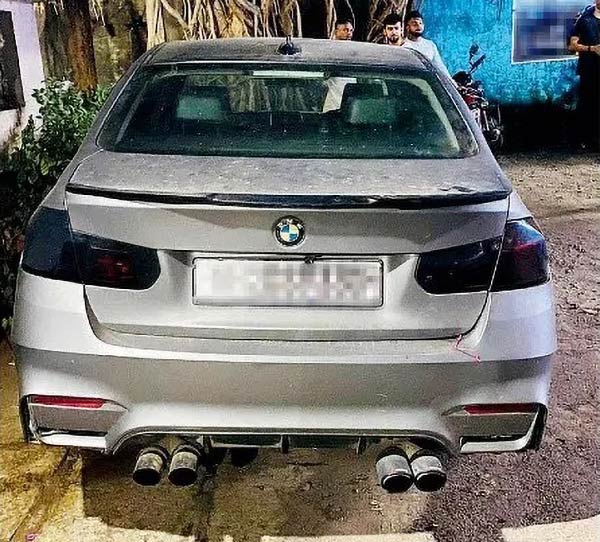 BMW ಕಾರಿನಲ್ಲಿ 23 ವರ್ಷದ ಯುವಕ ಹಿಟ್ ಅಂಡ್ ರನ್: ಪರಾರಿಗೆ ಯತ್ನಿಸಿ ಏರ್ಪೋರ್ಟ್ನಲ್ಲಿ ಸಿಕ್ಕಿಬಿದ್ದ
